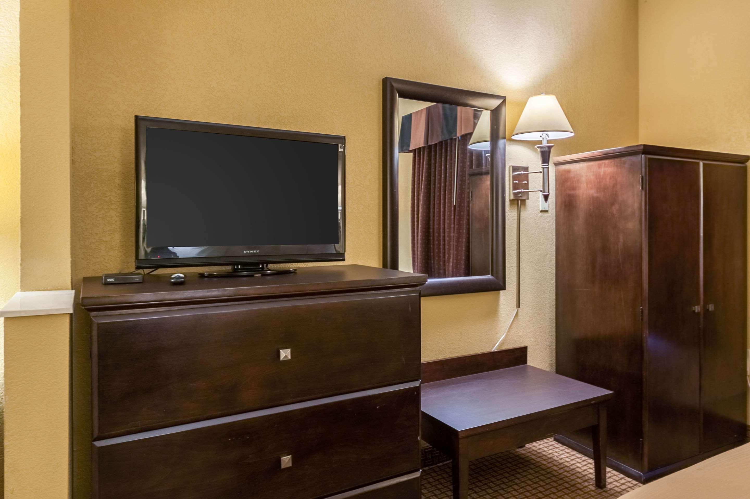 Quality Inn & Suites Лафаєт Екстер'єр фото