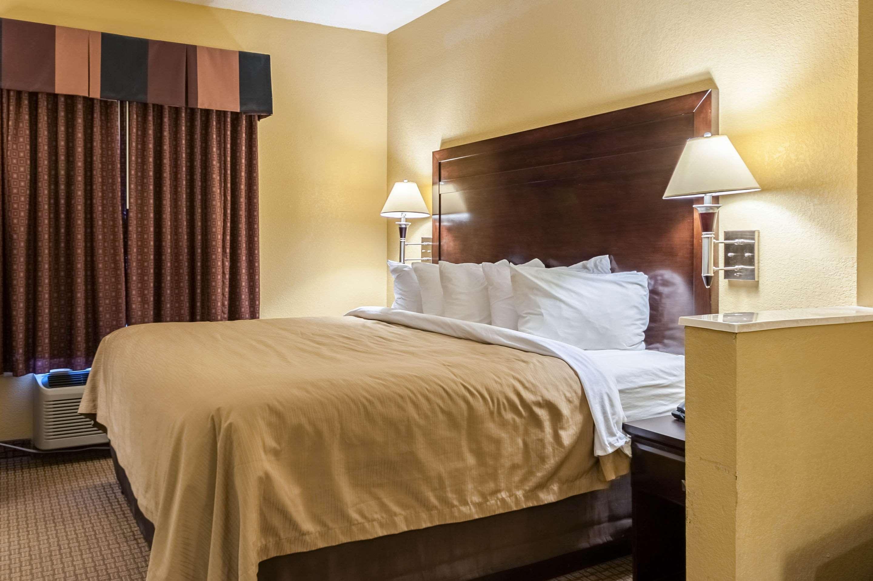 Quality Inn & Suites Лафаєт Екстер'єр фото