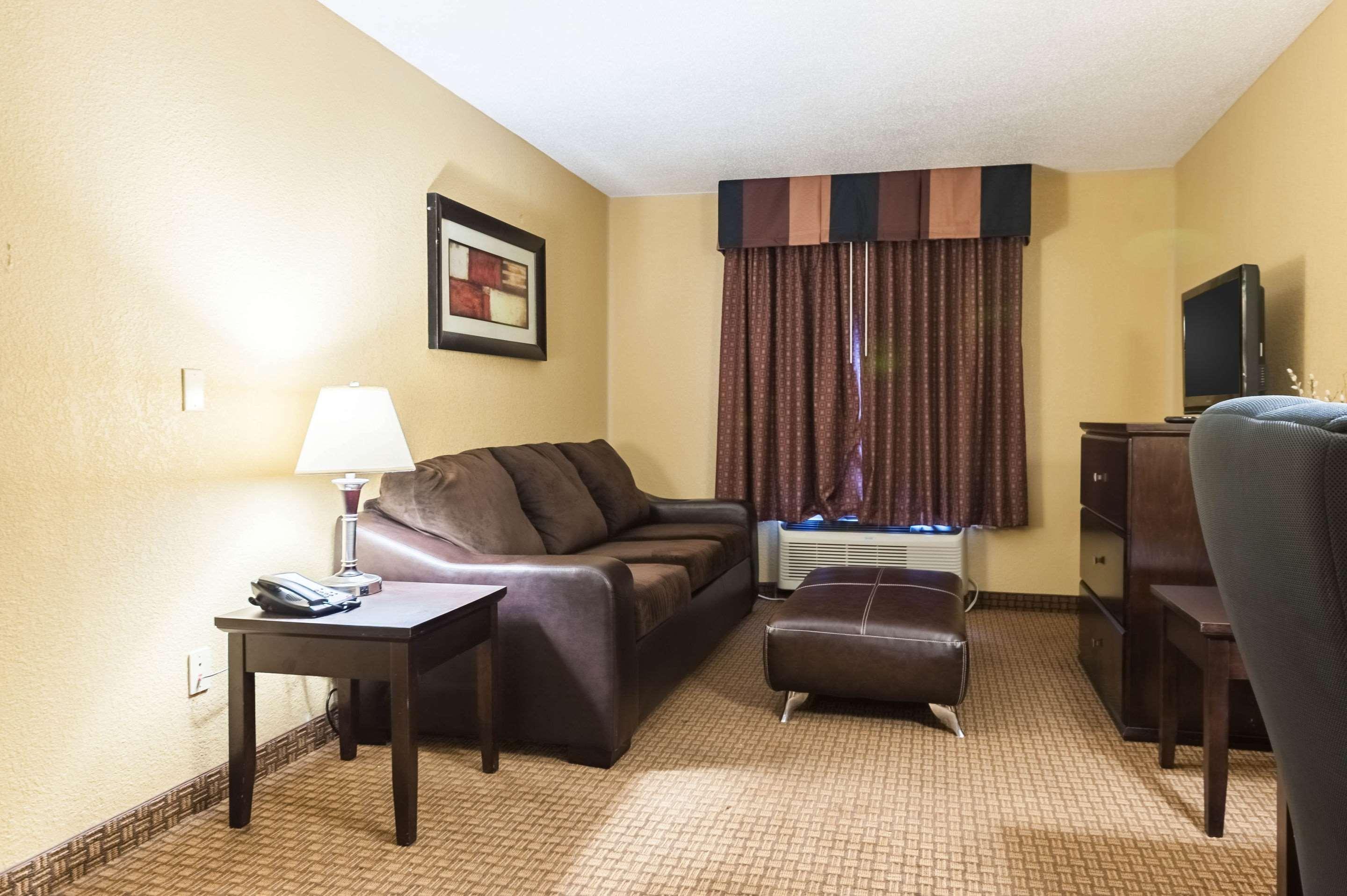 Quality Inn & Suites Лафаєт Екстер'єр фото